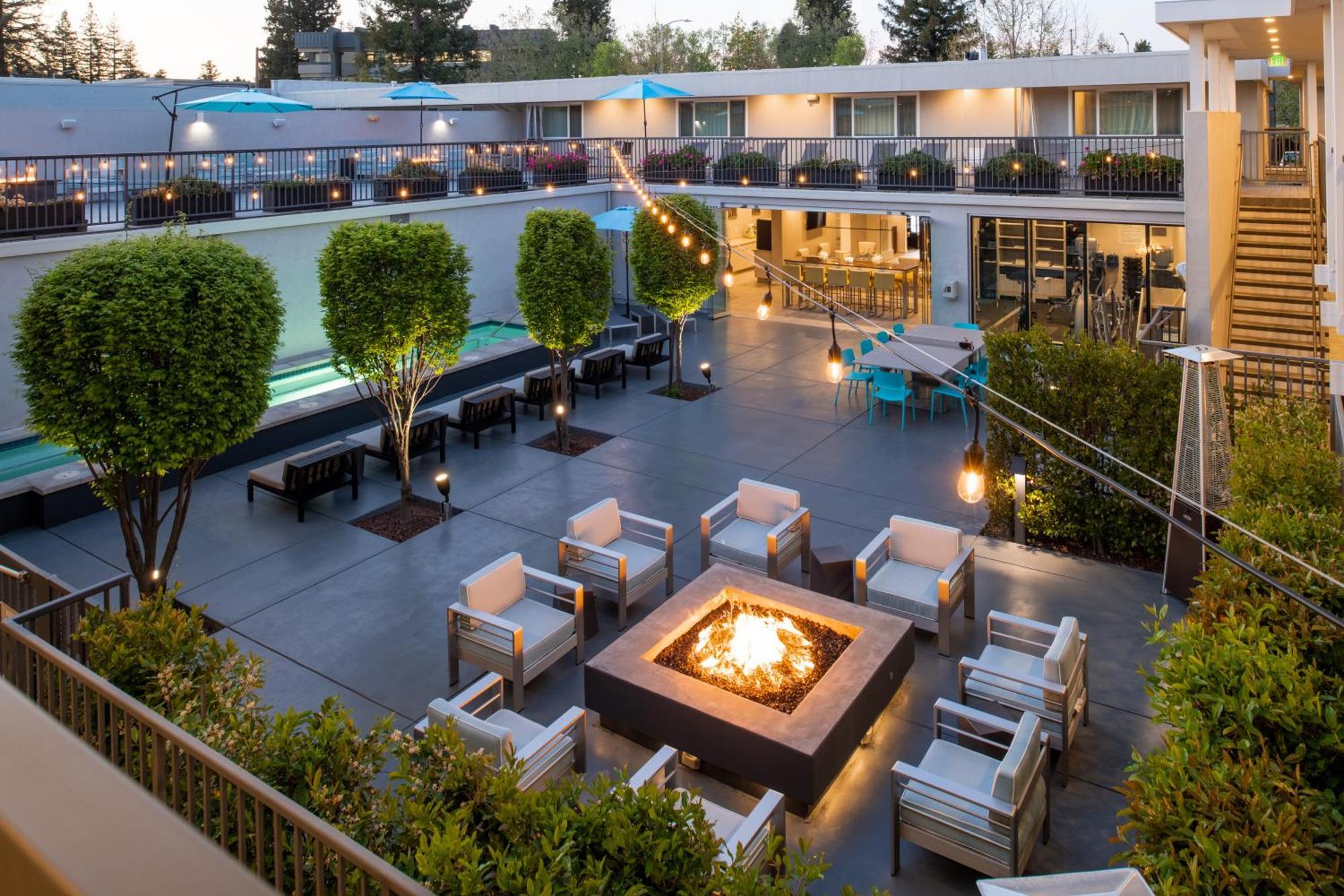 Hotel Lucent Menlo Park Bagian luar foto